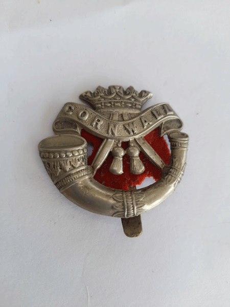 The Cornwall regiment cap badge original The Cornwall regiment cap badge original