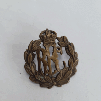 WW1 Royal flying corps cap badge kings crown